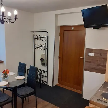 Apartment Ubytovani Na Rohu *